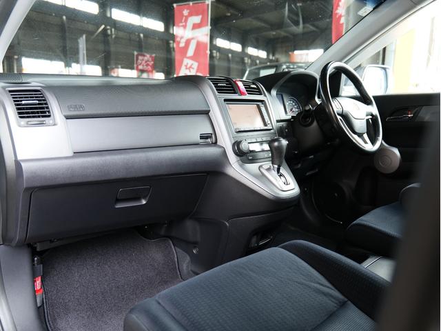 ４ＷＤ　５ＡＴ　スタッドレスタイヤ　純正ＨＤＤナビ　ＥＴＣ　電動格納ドアミラー　運転席助手席パワーシート　オートエアコン　キーレス　ミラーヒーター　ＶＳＡ