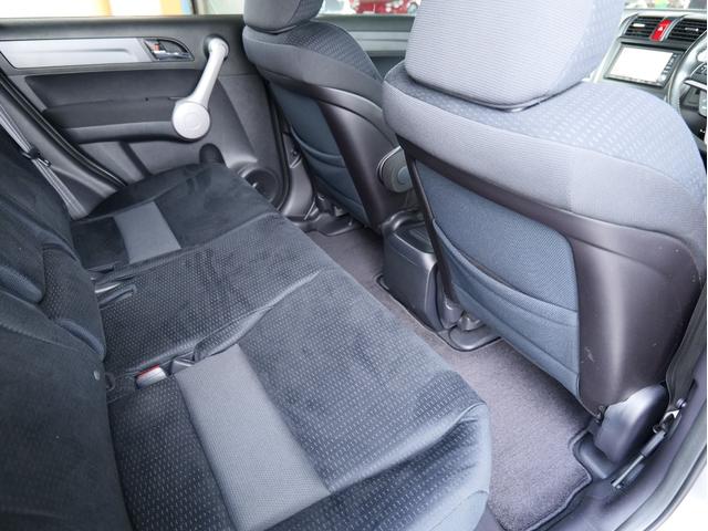 ４ＷＤ　５ＡＴ　スタッドレスタイヤ　純正ＨＤＤナビ　ＥＴＣ　電動格納ドアミラー　運転席助手席パワーシート　オートエアコン　キーレス　ミラーヒーター　ＶＳＡ