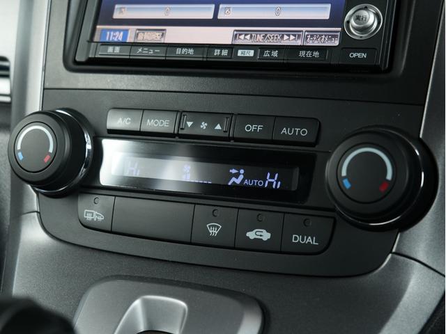 ４ＷＤ　５ＡＴ　スタッドレスタイヤ　純正ＨＤＤナビ　ＥＴＣ　電動格納ドアミラー　運転席助手席パワーシート　オートエアコン　キーレス　ミラーヒーター　ＶＳＡ