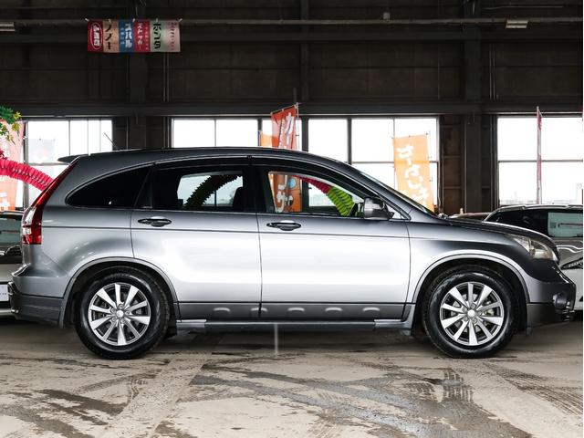 ４ＷＤ　５ＡＴ　スタッドレスタイヤ　純正ＨＤＤナビ　ＥＴＣ　電動格納ドアミラー　運転席助手席パワーシート　オートエアコン　キーレス　ミラーヒーター　ＶＳＡ