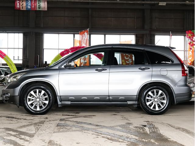 ４ＷＤ　５ＡＴ　スタッドレスタイヤ　純正ＨＤＤナビ　ＥＴＣ　電動格納ドアミラー　運転席助手席パワーシート　オートエアコン　キーレス　ミラーヒーター　ＶＳＡ