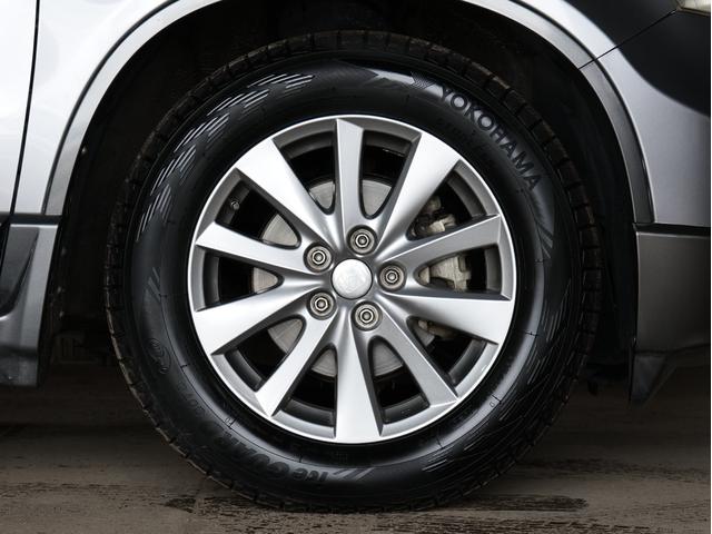 ４ＷＤ　５ＡＴ　スタッドレスタイヤ　純正ＨＤＤナビ　ＥＴＣ　電動格納ドアミラー　運転席助手席パワーシート　オートエアコン　キーレス　ミラーヒーター　ＶＳＡ