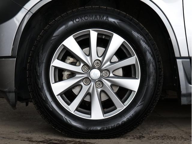 ４ＷＤ　５ＡＴ　スタッドレスタイヤ　純正ＨＤＤナビ　ＥＴＣ　電動格納ドアミラー　運転席助手席パワーシート　オートエアコン　キーレス　ミラーヒーター　ＶＳＡ