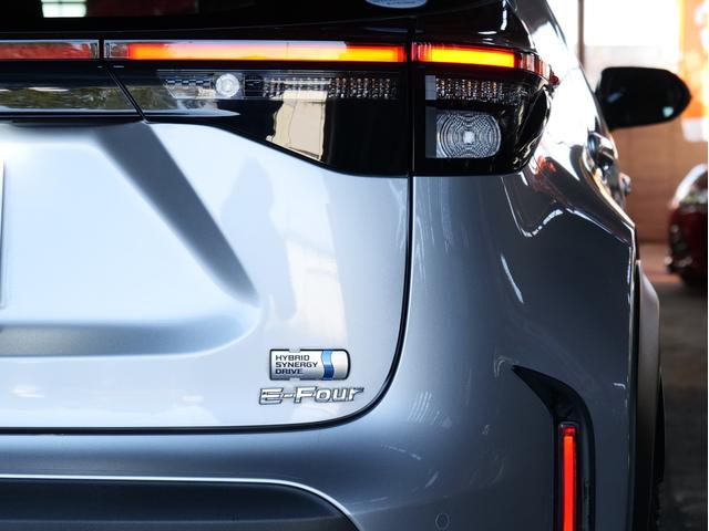 ヤリスクロス ハイブリッドＺ　ワンオーナー　リフトアップ　寒冷地仕様　夏冬タイヤセット　純正ディスプレイオーディオ／Ｂｌｕｅｔｏｏｔｈ／バックカメラ　レーダークルーズ　社外１６ＡＷ　ＢＳＭ　パワーバックドア　リアフォグ（16枚目）