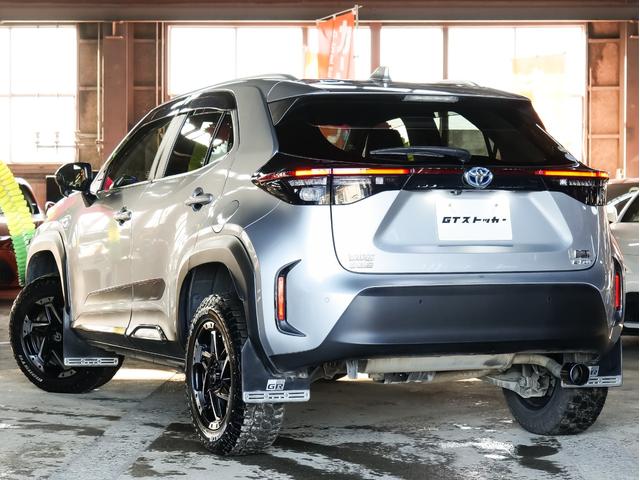 ヤリスクロス ハイブリッドＺ　ワンオーナー　リフトアップ　寒冷地仕様　夏冬タイヤセット　純正ディスプレイオーディオ／Ｂｌｕｅｔｏｏｔｈ／バックカメラ　レーダークルーズ　社外１６ＡＷ　ＢＳＭ　パワーバックドア　リアフォグ（44枚目）