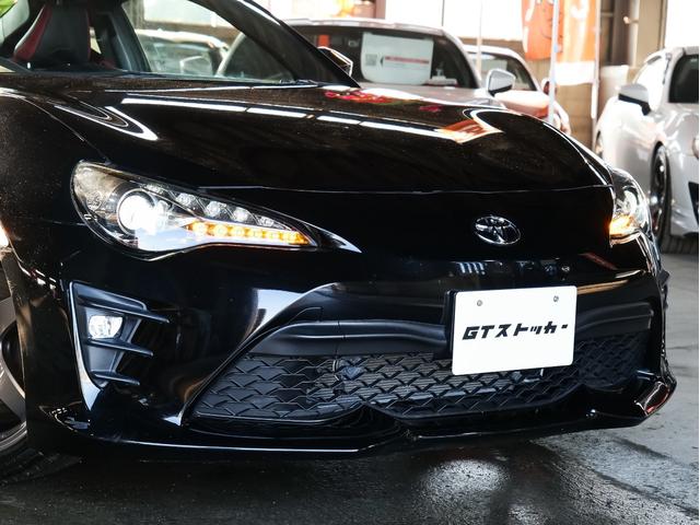 ８６ ＧＴリミテッド　６ＭＴ　ブリッツ車高調　エンケイ１８ＡＷ　ストラーダナビ／フルセグ／ＣＤ／ＤＶＤ　ブリッツマフラー　前後ドラレコ　ハーフレザーシート　シートヒーター　クルーズコントロール　リアスポ　ＬＥＤヘッドライト（5枚目）