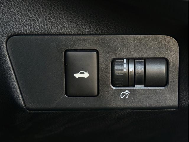 ８６ ＧＴリミテッド　６ＭＴ　ブリッツ車高調　エンケイ１８ＡＷ　ストラーダナビ／フルセグ／ＣＤ／ＤＶＤ　ブリッツマフラー　前後ドラレコ　ハーフレザーシート　シートヒーター　クルーズコントロール　リアスポ　ＬＥＤヘッドライト（28枚目）