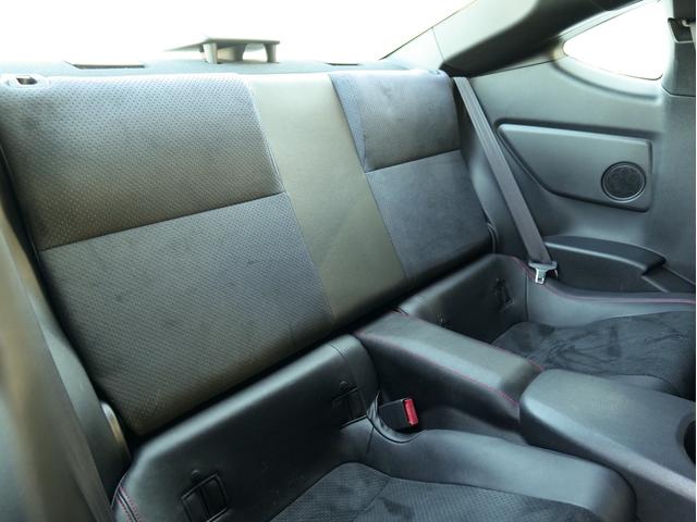 ８６ ＧＴリミテッド　６ＭＴ　ブリッツ車高調　エンケイ１８ＡＷ　ストラーダナビ／フルセグ／ＣＤ／ＤＶＤ　ブリッツマフラー　前後ドラレコ　ハーフレザーシート　シートヒーター　クルーズコントロール　リアスポ　ＬＥＤヘッドライト（31枚目）