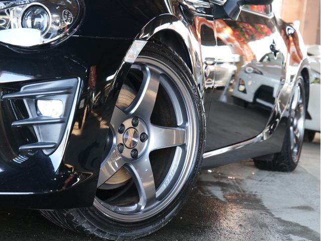 ８６ ＧＴリミテッド　６ＭＴ　ブリッツ車高調　エンケイ１８ＡＷ　ストラーダナビ／フルセグ／ＣＤ／ＤＶＤ　ブリッツマフラー　前後ドラレコ　ハーフレザーシート　シートヒーター　クルーズコントロール　リアスポ　ＬＥＤヘッドライト（55枚目）