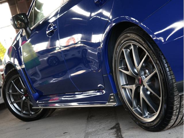 ＳＴＩフルエアロ　大型リアスポイラー　純正ＢＢＳ１８ＡＷ　カロッツェリアナビ／フルセグ／ナビ／バックカメラ　ＥＴＣ　ハーフレザーシート　スマートキー　プッシュスタート　リアフォグ　ＬＥＤヘッドライト