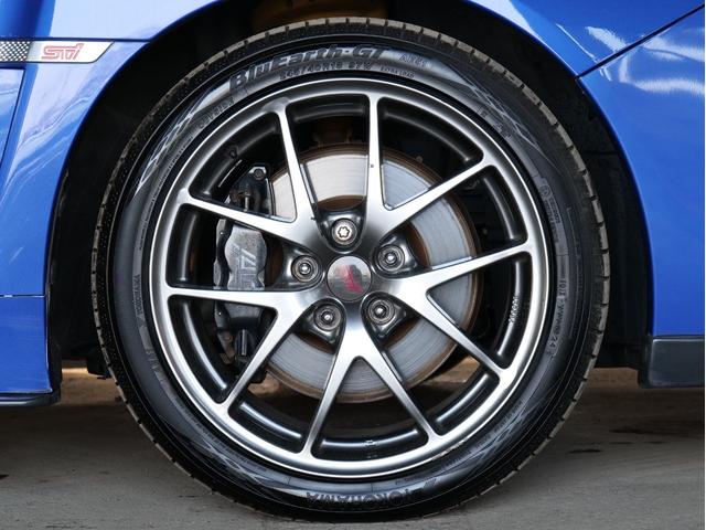 ＳＴＩフルエアロ　大型リアスポイラー　純正ＢＢＳ１８ＡＷ　カロッツェリアナビ／フルセグ／ナビ／バックカメラ　ＥＴＣ　ハーフレザーシート　スマートキー　プッシュスタート　リアフォグ　ＬＥＤヘッドライト