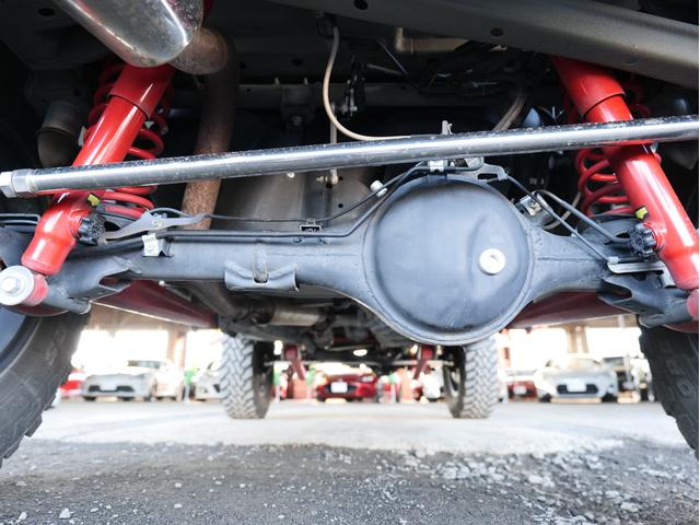 ジムニー ＸＣ　５ＭＴ　ワンオーナー　リフトアップ　ナビ／フルセグ／Ｂカメラ／ＤＶＤ／ＣＤ／Ｂｌｕｅｔｏｏｔｈ　デジタルミラー　フロントカメラ　ショートバンパー　ＲＹＡＳ１６ＡＷ　外マフラー　ゼロ１０００チャンバー（14枚目）