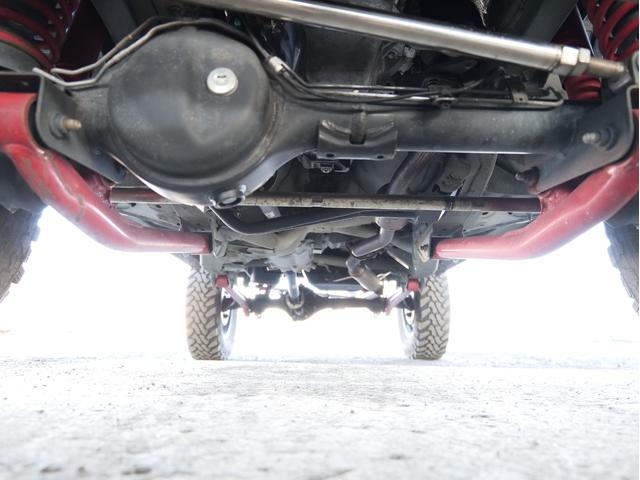 ジムニー ＸＣ　５ＭＴ　ワンオーナー　リフトアップ　ナビ／フルセグ／Ｂカメラ／ＤＶＤ／ＣＤ／Ｂｌｕｅｔｏｏｔｈ　デジタルミラー　フロントカメラ　ショートバンパー　ＲＹＡＳ１６ＡＷ　外マフラー　ゼロ１０００チャンバー（15枚目）