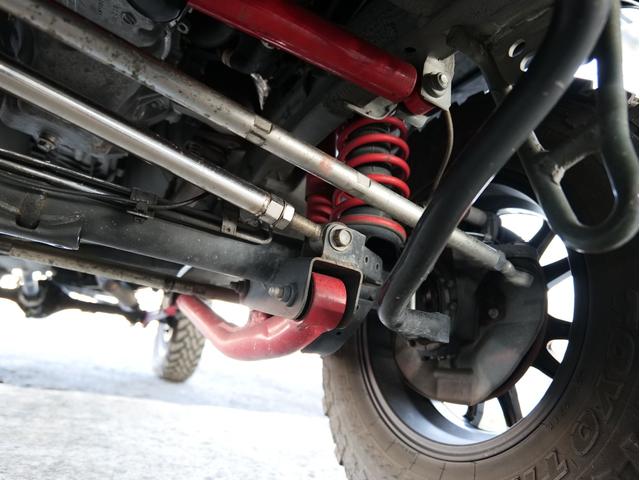 ジムニー ＸＣ　５ＭＴ　ワンオーナー　リフトアップ　ナビ／フルセグ／Ｂカメラ／ＤＶＤ／ＣＤ／Ｂｌｕｅｔｏｏｔｈ　デジタルミラー　フロントカメラ　ショートバンパー　ＲＹＡＳ１６ＡＷ　外マフラー　ゼロ１０００チャンバー（16枚目）