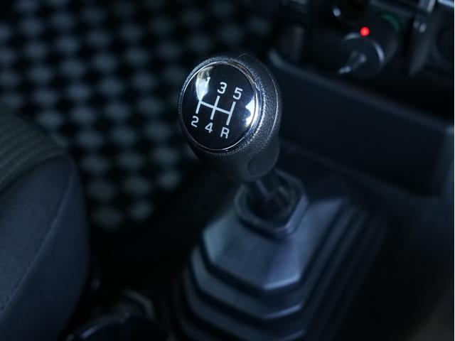 ジムニー ＸＣ　５ＭＴ　ワンオーナー　リフトアップ　ナビ／フルセグ／Ｂカメラ／ＤＶＤ／ＣＤ／Ｂｌｕｅｔｏｏｔｈ　デジタルミラー　フロントカメラ　ショートバンパー　ＲＹＡＳ１６ＡＷ　外マフラー　ゼロ１０００チャンバー（31枚目）