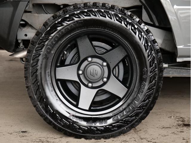 ジムニー ＸＣ　５ＭＴリフトアップ　外１６ＡＷ　ジオランダーＭ／Ｔ　ショートバンパー　クルーズコントロール　シートヒーター　ケンウッドＣＤ／ＵＳＢ／Ｂｌｕｅｔｏｏｔｈオーディオ　ＬＥＤヘッドライト　フォグライト（44枚目）