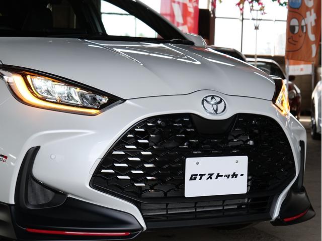 ヤリス ハイブリッドZ TRDエアロ 寒冷地仕様 モデリスタ15AW 純正DA/ナビ/フルセグ/バックカメラ 前後ドラレコ シートヒーター ステアリングヒーター レーダークルーズ ハーフレザーシート LEDヘッドライト(5枚目)