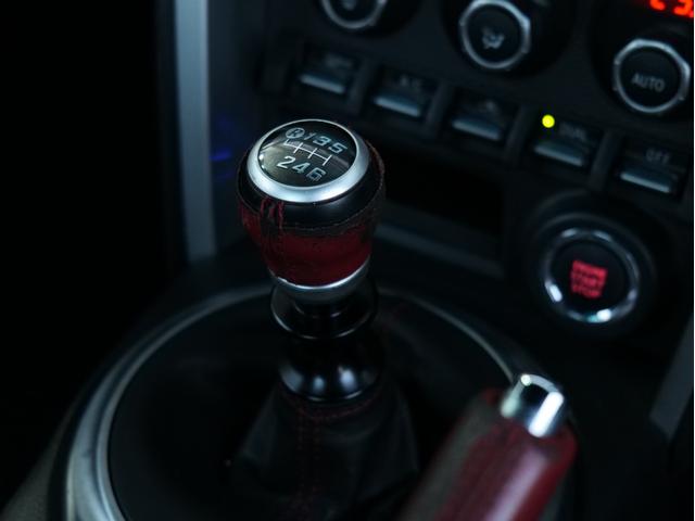 86 GTリミテッド 6MT 寒冷地仕様 モデリスタフルエアロ 柿本マフラー RAYS18AW HKSプレミアムサクション 純正ナビ/フルセグ/CD/Bluetooth/バックカメラ ETC シートヒーター リアスポ(12枚目)