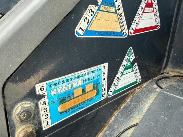 日本 コマツ/WA30-6/タイヤショベル/ホイールローダー/ヒーター/ラジオ/Bカメラ/自動水平/ライトLED(9枚目)