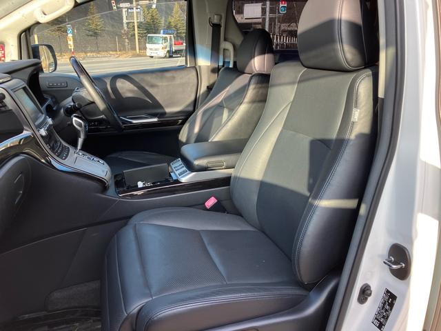 ヴェルファイアハイブリッド ＺＲ　Ｇエディション　４ＷＤ　ＴＶ付ナビ　バックカメラ　全周囲カメラ　スマートキー　エンジンスターター　サンルーフ　パワーシート　オットマン　シートヒーター　両側パワースライドドア　スタッドレスタイヤ付　２年保証付き（12枚目）