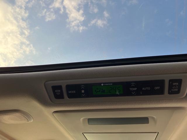 ヴェルファイアハイブリッド ＺＲ　Ｇエディション　４ＷＤ　ＴＶ付ナビ　バックカメラ　全周囲カメラ　スマートキー　エンジンスターター　サンルーフ　パワーシート　オットマン　シートヒーター　両側パワースライドドア　スタッドレスタイヤ付　２年保証付き（24枚目）