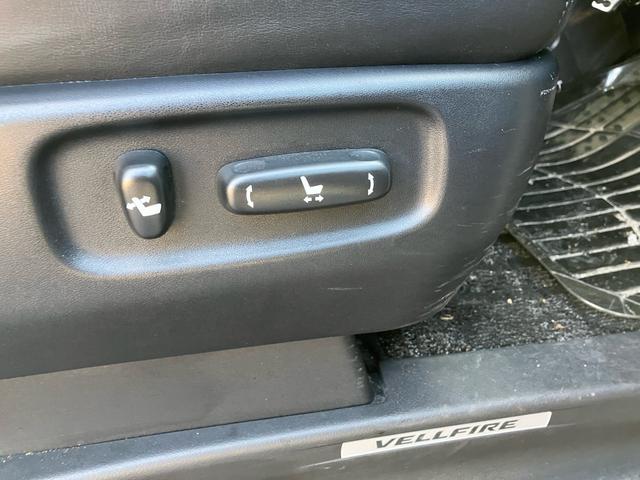 ヴェルファイアハイブリッド ＺＲ　Ｇエディション　４ＷＤ　ＴＶ付ナビ　バックカメラ　全周囲カメラ　スマートキー　エンジンスターター　サンルーフ　パワーシート　オットマン　シートヒーター　両側パワースライドドア　スタッドレスタイヤ付　２年保証付き（32枚目）