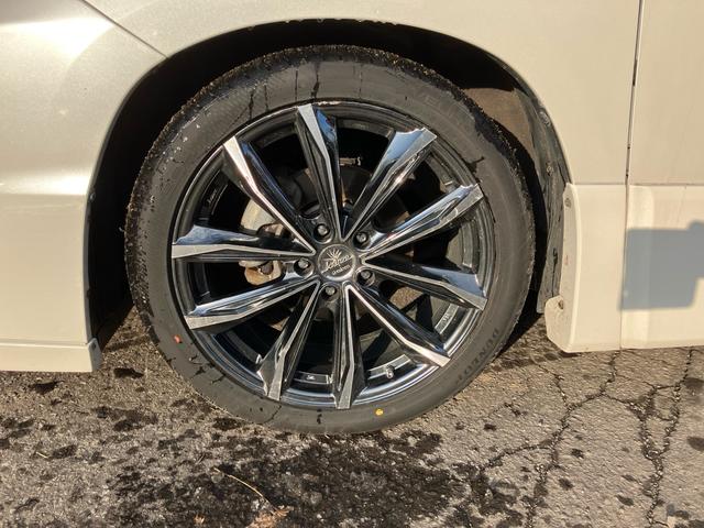 ヴェルファイアハイブリッド ＺＲ　Ｇエディション　４ＷＤ　ＴＶ付ナビ　バックカメラ　全周囲カメラ　スマートキー　エンジンスターター　サンルーフ　パワーシート　オットマン　シートヒーター　両側パワースライドドア　スタッドレスタイヤ付　２年保証付き（54枚目）