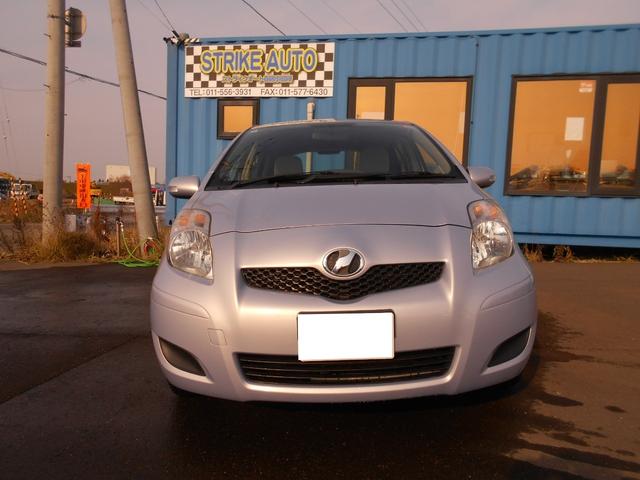 ヴィッツ F 修復歴無し 4WD 寒冷地仕様 車検令和9年4月迄 キーレス ナビ TV ETC 夏タイヤ社外15インチAW(3枚目)