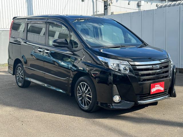 ノア Ｓｉ　ダブルバイビー　４ＷＤ　アルパイン９インチナビ　フリップダウン　フルセグ　バックカメラ　ＥＴＣ　トヨタセーフティセンス　両側パワスラ　７人乗り　ハーフレザー　オートハイビーム　ＬＥＤフォグ　寒冷地仕様車　リヤヒーター（2枚目）