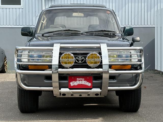 ランドクルーザー８０ ＶＸリミテッド　後期型　センターデフロック　サンルーフ　純正アルミ　オートクルーズ　ヒッチメンバー　社外マフラー　車検Ｒ８年９月（9枚目）