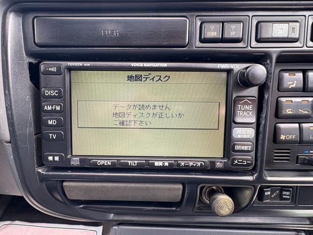 ランドクルーザー８０ ＶＸリミテッド　後期型　センターデフロック　サンルーフ　純正アルミ　オートクルーズ　ヒッチメンバー　社外マフラー　車検Ｒ８年９月（18枚目）