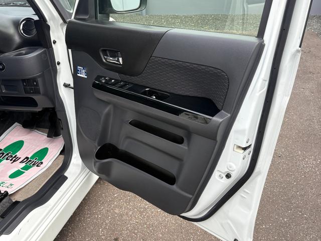 スペーシアカスタム XS 4WD 純正SDナビ 地デジ Bluetoothオーディオ バックカメラ パワースライドドア シートヒーター 走行6.8万km 車検R8年6月(31枚目)