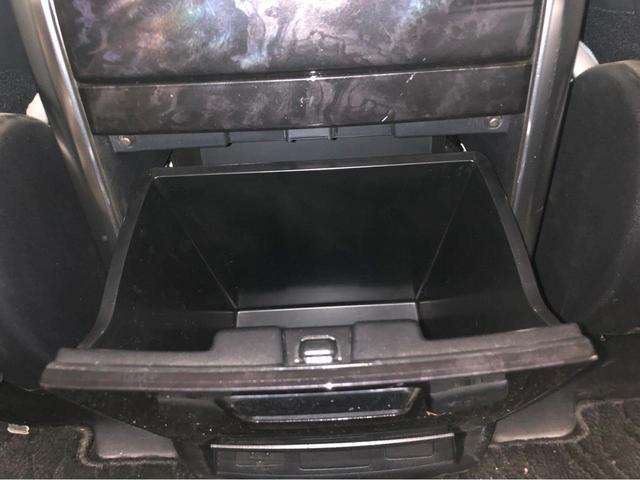 SR Cパッケージ 4WD クルコン レーンキープアシスト シートヒーター オットマン スマートキー 純正エンスタ パワーシート ウォークスルー パワーリアゲート両側パワースライドドア(28枚目)