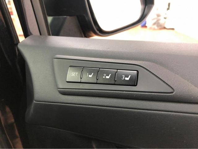 SR Cパッケージ 4WD クルコン レーンキープアシスト シートヒーター オットマン スマートキー 純正エンスタ パワーシート ウォークスルー パワーリアゲート両側パワースライドドア(45枚目)