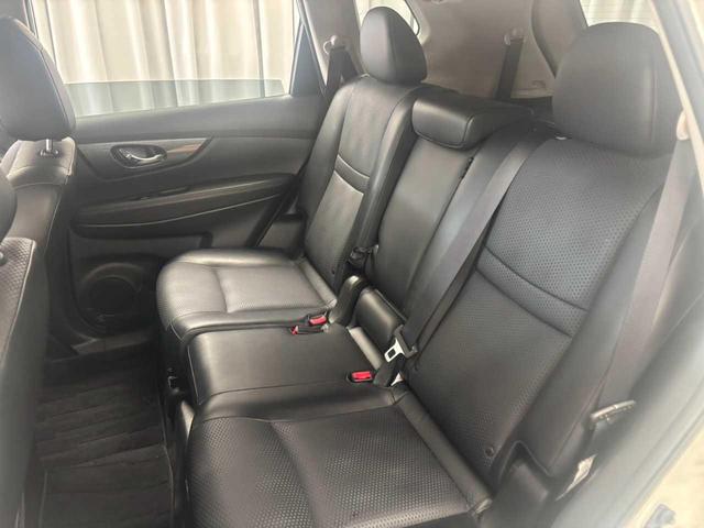 エクストレイル ２０Ｘ　エマージェンシーブレーキパッケージ　４ＷＤ　バックカメラ　ＥＴＣ　ＴＶ：フルセグ　カーナビ社外：メモリナビ　スマートキー　ＬＥＤヘッドライト　前ドライブレコーダー　電動格納ミラー（31枚目）