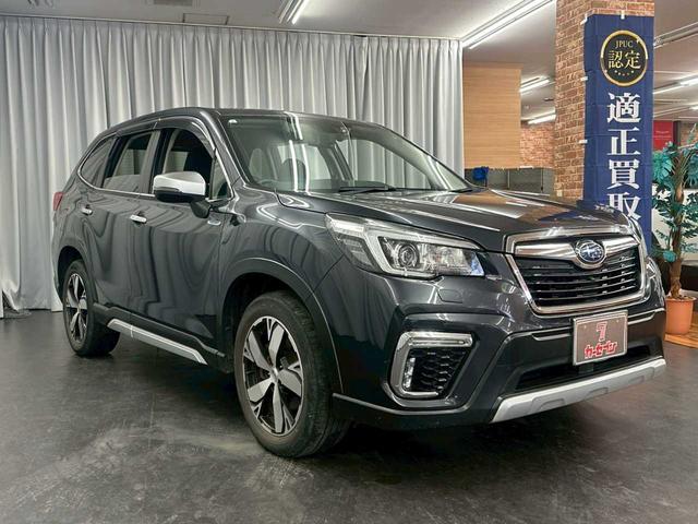 フォレスター アドバンス　４ＷＤ　バックカメラ　ＥＴＣ　パワーバックドア　プッシュスタート　純正アルミホイール　フォグランプ　ナビ　ＵＳＢ　ステコン　クルーズコントロール　パワーシート　パドルシフト（8枚目）
