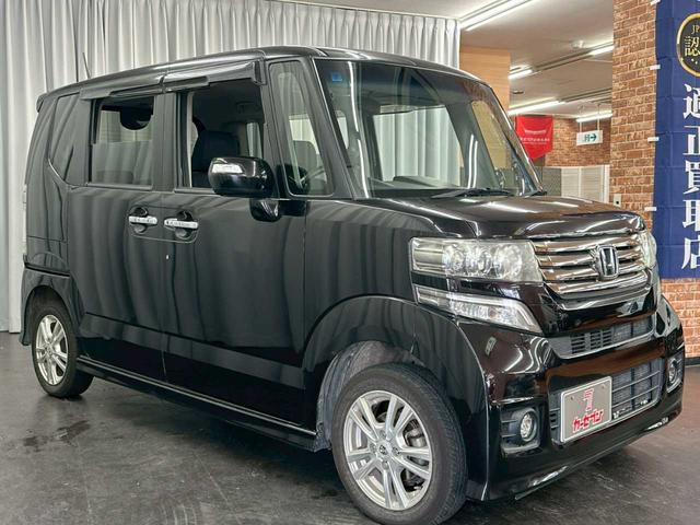 Ｎ－ＢＯＸカスタム Ｇ・ターボパッケージ　４ＷＤ　ナビ　バックカメラ　プッシュスタート　社外アルミホイール　両側パワースライドドア　社外エンジンスターター　ステコン　アイドリングストップ（6枚目）