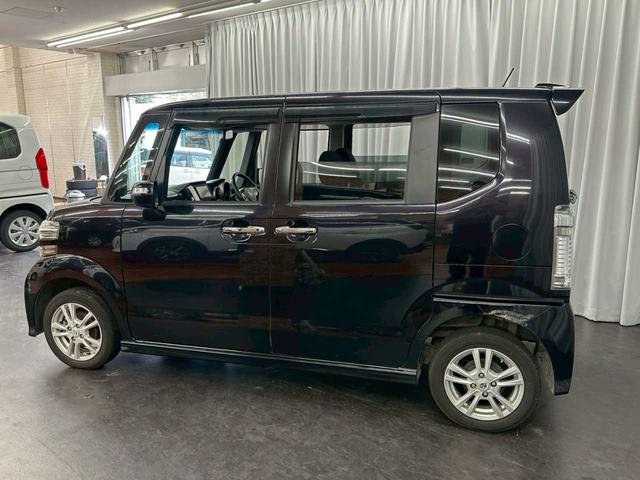 Ｎ－ＢＯＸカスタム Ｇ・ターボパッケージ　４ＷＤ　ナビ　バックカメラ　プッシュスタート　社外アルミホイール　両側パワースライドドア　社外エンジンスターター　ステコン　アイドリングストップ（10枚目）