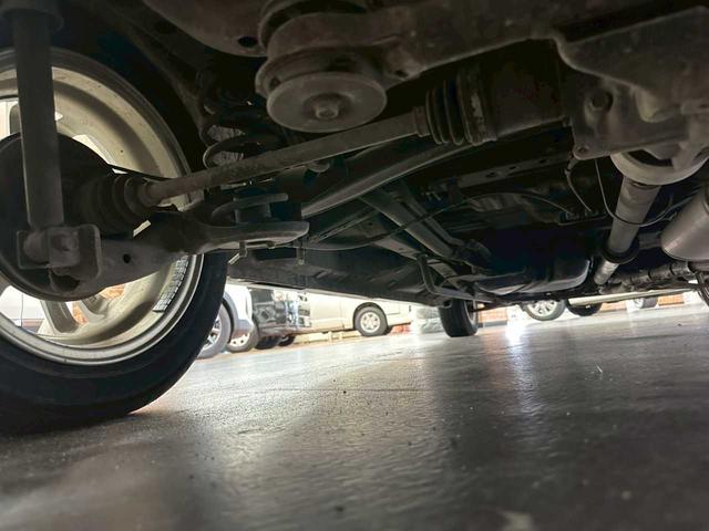 Ｎ－ＢＯＸカスタム Ｇ・ターボパッケージ　４ＷＤ　ナビ　バックカメラ　プッシュスタート　社外アルミホイール　両側パワースライドドア　社外エンジンスターター　ステコン　アイドリングストップ（13枚目）