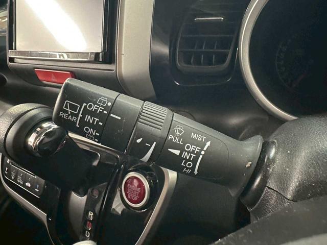 Ｎ－ＢＯＸカスタム Ｇ・ターボパッケージ　４ＷＤ　ナビ　バックカメラ　プッシュスタート　社外アルミホイール　両側パワースライドドア　社外エンジンスターター　ステコン　アイドリングストップ（43枚目）