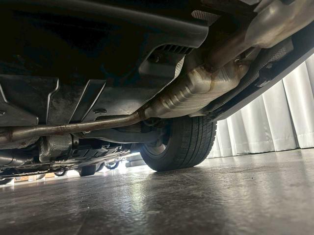 ＣＬＳクラス ＣＬＳ４５０　４マチック　スポーツ　４ＷＤ　ナビ　サンルーフ　室内ＬＥＤ　全方位カメラ　ＥＴＣ　ヘッドアップディスプレイ　純正アルミホイール　パワーシート　シートヒーター　シートクーラー　パワーゲート（18枚目）