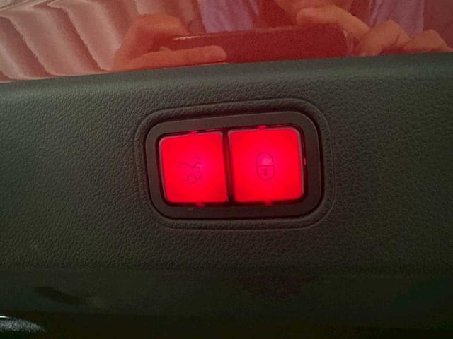 ＣＬＳクラス ＣＬＳ４５０　４マチック　スポーツ　４ＷＤ　ナビ　サンルーフ　室内ＬＥＤ　全方位カメラ　ＥＴＣ　ヘッドアップディスプレイ　純正アルミホイール　パワーシート　シートヒーター　シートクーラー　パワーゲート（20枚目）