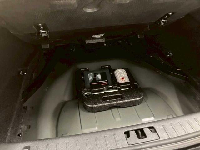 Ｓ６０ Ｔ６　ＡＷＤ　ＳＥ　４ＷＤ　ナビ　テレビ　Ｂｌｕｅｔｏｏｔｈ　純正アルミホイール　パワーシート　ステコン　衝突軽減ブレーキ　スペアキー　プッシュスタート（21枚目）