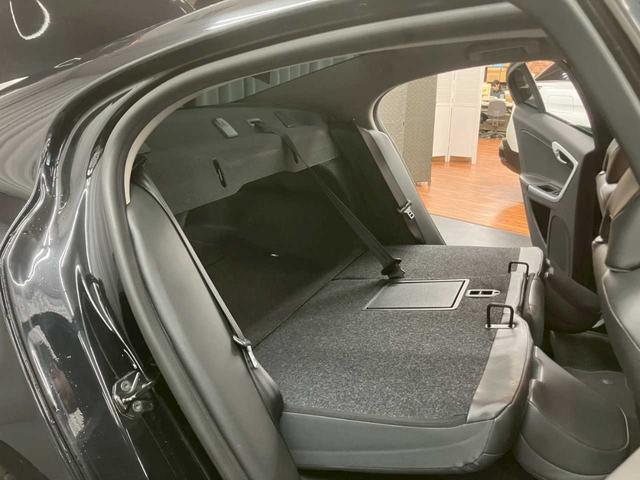 Ｓ６０ Ｔ６　ＡＷＤ　ＳＥ　４ＷＤ　ナビ　テレビ　Ｂｌｕｅｔｏｏｔｈ　純正アルミホイール　パワーシート　ステコン　衝突軽減ブレーキ　スペアキー　プッシュスタート（33枚目）