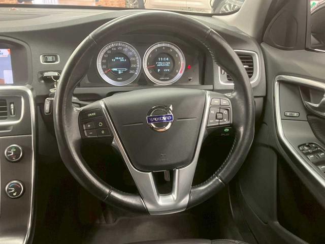 Ｓ６０ Ｔ６　ＡＷＤ　ＳＥ　４ＷＤ　ナビ　テレビ　Ｂｌｕｅｔｏｏｔｈ　純正アルミホイール　パワーシート　ステコン　衝突軽減ブレーキ　スペアキー　プッシュスタート（36枚目）