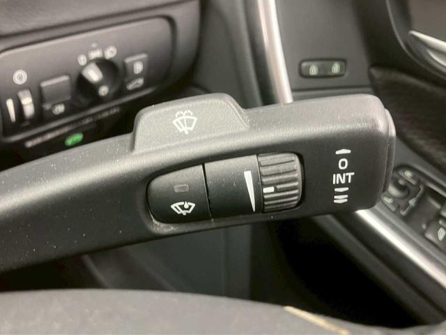 Ｓ６０ Ｔ６　ＡＷＤ　ＳＥ　４ＷＤ　ナビ　テレビ　Ｂｌｕｅｔｏｏｔｈ　純正アルミホイール　パワーシート　ステコン　衝突軽減ブレーキ　スペアキー　プッシュスタート（41枚目）