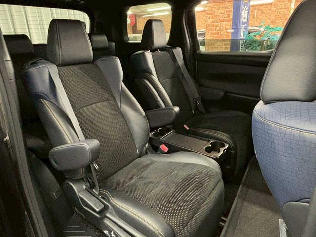 ヴェルファイア 2.5Z Aエディション ゴールデンアイズ 4WD エンジンスターター フリップダウン ナビ バックカメラ 両側パワースライドドア ETC 衝突軽減ブレーキ クルーズコントロール デュアルエアコン(19枚目)