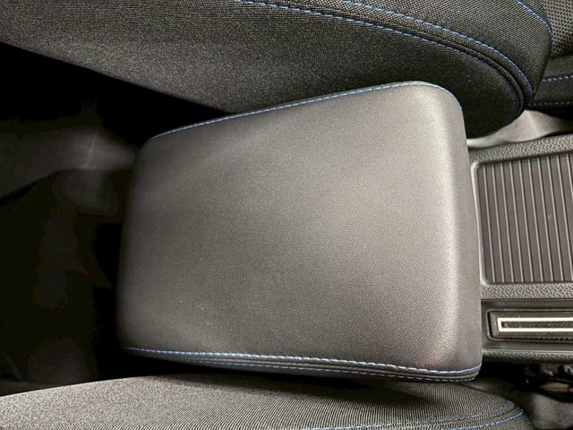 レヴォーグ 1.6GT-Sアイサイト 4WD ナビ 社外マフラー 社外エンスタ バックカメラ プッシュスタート 純正アルミホイール HDMI USB 横滑り防止(19枚目)