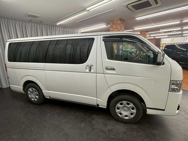 ハイエースバン スーパーＧＬ　ダークプライムＩＩ　４ＷＤ　デジタルインナーミラー　プッシュスタート　スペアキー　オーディオレス　ＰＷＲＨＥＡＴ　ＡＣ１００Ｖ１００Ｗ　ステコン　フォグランプ（8枚目）