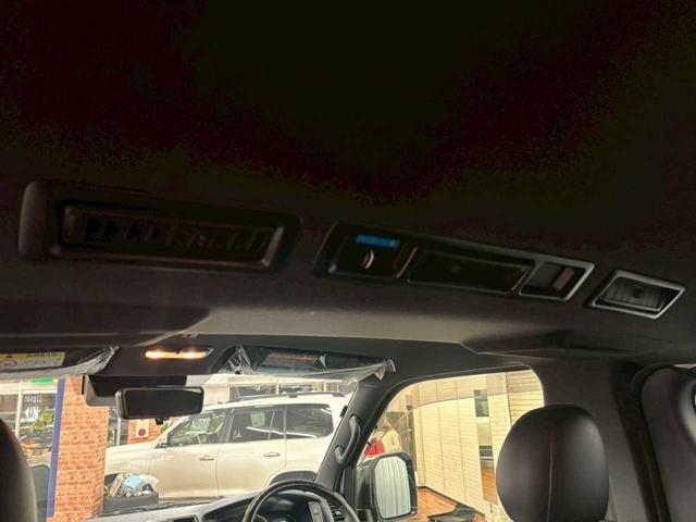 ハイエースバン スーパーＧＬ　ダークプライムＩＩ　４ＷＤ　デジタルインナーミラー　プッシュスタート　スペアキー　オーディオレス　ＰＷＲＨＥＡＴ　ＡＣ１００Ｖ１００Ｗ　ステコン　フォグランプ（33枚目）